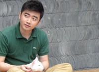 芮成钢个人简介信息 天之骄子沦为囚犯走错了路