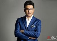 王岳伦出轨事件怎么回事 壁咚事件的女孩是谁