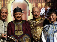 走的是人间的道扛的是顶风的旗是什么歌，铁齿铜牙纪晓岚歌曲介绍