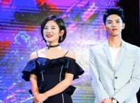 周峻纬老婆唐宁吗 老婆加拿大模特介绍