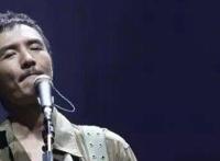 快乐在城市上空飘扬是什么歌 是哪首歌的歌词