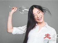 王胜寒的妈妈廖晓义个人资料 是一个红酒爱好者