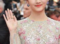 关晓彤个人简历资料 年龄今年多大年龄