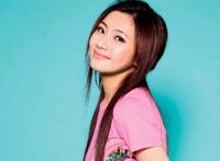 Selina为什么在机场大哭 Selina在机场泪崩事件始末