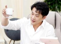 辛巴身价多少个亿 一个月赚千万年收入高达30亿