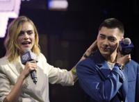 李易峰被卡拉摸头什么情况 杨幂李易峰出轨天涯扒皮打胎事件始末