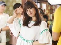 金智媛整容了吗眼睛变化大 金智媛在韩国火吗是几线明星