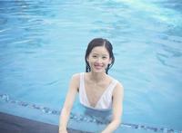 章泽天发文为自己庆生感谢女儿礼物 和老公刘强东婚变未收祝福