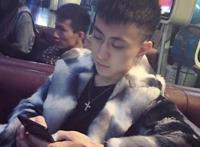 京城四少之一的秦奋他家干什么的 秦奋King火了之后爸爸身份被扒