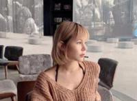 宁愿坐在宝马里哭的马诺现在怎么样 当年拜金女马诺非诚勿扰走红