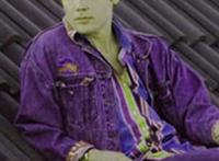 男生接吻时伸出了舌头说明什么