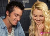 女孩主动追男生的方法