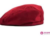 红色贝雷帽搭配什么衣服好看