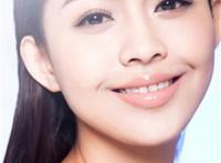 为什么女生有唇毛?唇毛可以拔吗?