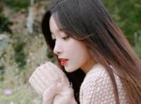 坐着吃饭下面连是在一起系列 刚结婚老公一天十几次