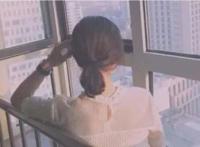 女生哪些动作会让男生起反应 怎么看出男生起反应了