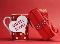 送女孩子什么礼物好，初次见面时千万别送对方一大把花！