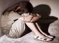 女孩遭养父性侵，同时被养兄弟强奸多次