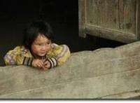 留守女生放学遇害，父母都在外地打工