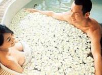 男友让我张开腿给他看，男友根本就是一个闷骚男！