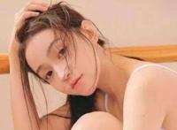 嗯太紧了太深了啊，女友发出了一声销魂的声音来！