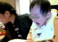 保姆掌掴1岁幼儿，监控还原事件过程