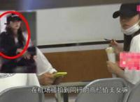 黄子韬恋情疑曝光，和女子共吃一份甜品