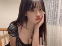 韩国游戏主播刘素娜“太胸猛”，亲身示范碰不到手肘