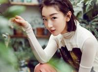 娱乐圈十大小脸女星排行榜：周冬雨上榜，第九乃“巴掌脸”