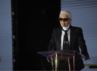 世界十大著名服装设计师，老佛爷排第一，第四是时尚圈坏小子