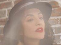 刘烨老婆安娜是干什么的?为什么这么老?