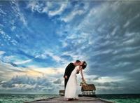 拍婚纱照要摆什么姿势？哪些造型最好看？怎么亲吻最唯美？