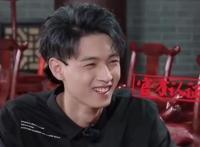 秦霄贤家世揭秘：秦霄贤家的酒店叫什么名字