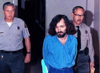 美国史上最著名的杀人魔王查尔斯·曼森（Charles Manson）去世