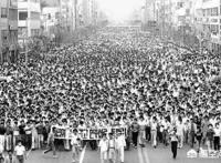 韩国政坛这么乱，为什么没有发生政变？