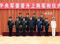 四位将军同时晋升上将 巨乾生个人资料简介