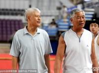 新疆男篮的历届主教练都是谁，各有什么特长？