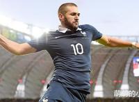 为什么本泽马可以重回国家队？