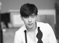 邓伦个人资料盘点 其家庭背景揭秘