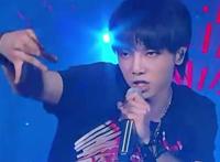 张碧晨和华晨宇结婚了没(华晨宇个人资料介绍身高体重)