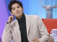 周峻伟婚纱照微博秀恩爱事件：周峻纬英年早婚和谁