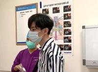 真忍者！男子6岁吞哨子怕被骂瞒了20年，医生妙手取出