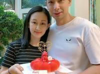 赵文卓结婚13周年 赵文卓老婆是谁？几个孩子？？