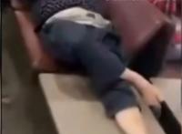 厦门机场“扔鞋门”是缺德对抗失范
