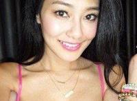 吐槽胸太大苦恼不堪的十大女星（图）