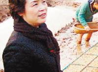 女县长花钱买官有钱图：最终是竹篮打水一场空？