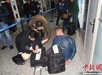 华人（中国人）要注意了：非法买卖外汇要被判刑！