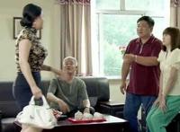 关婷娜爆乳泡温泉让赵本山看呆（图）