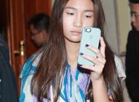 48岁叶玉卿的15岁女儿美艳超妈妈(图)