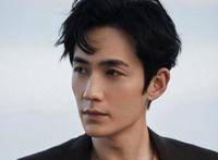 疑似女友曝光？朱一龙否认恋情上热搜